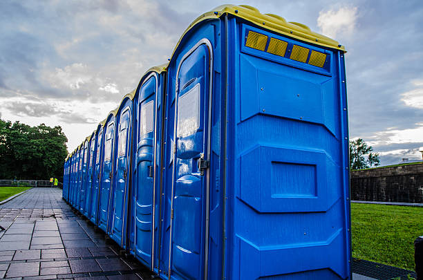 Best Porta potty rental near me  in Everman, TX